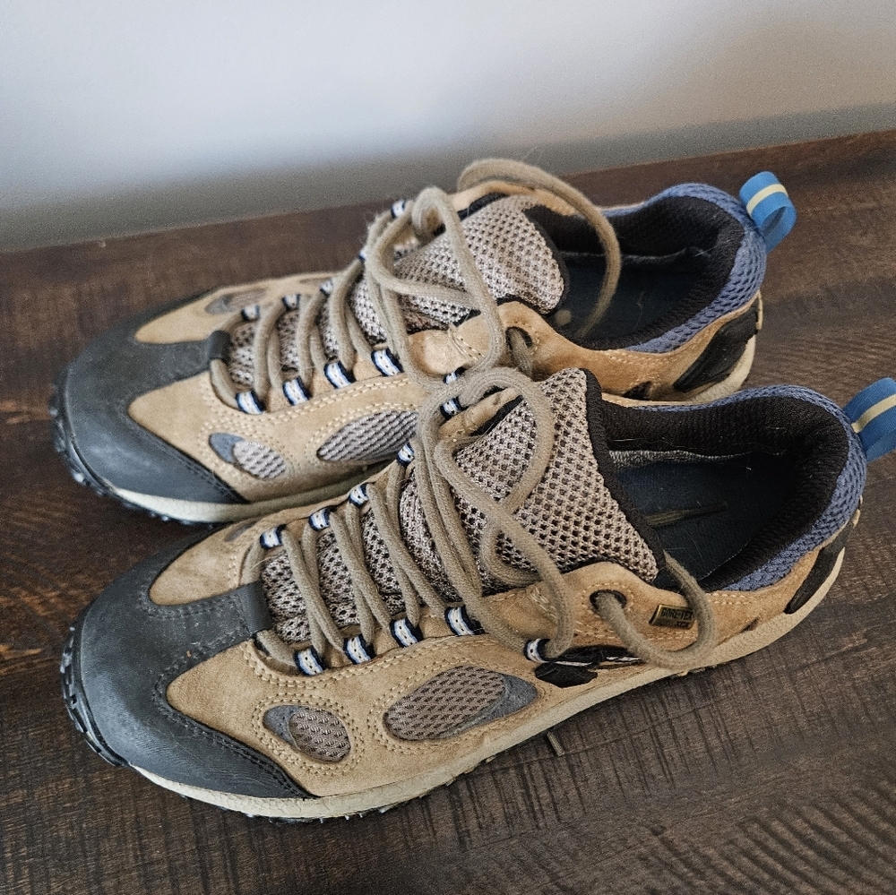 Merrell Vibram Gor Tex Hiking Sneaker